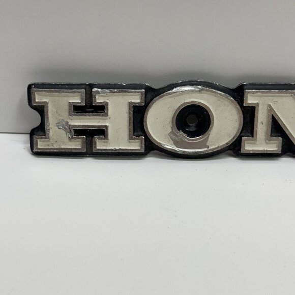74-76 Honda CB360 CB360G CB360T Gas Fuel Petrol Tank Emblem Badge motorcycle - Picture 2 of 6